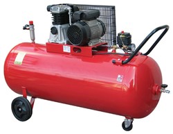 מדחסים בגדלים שונים תוצרת איטליה